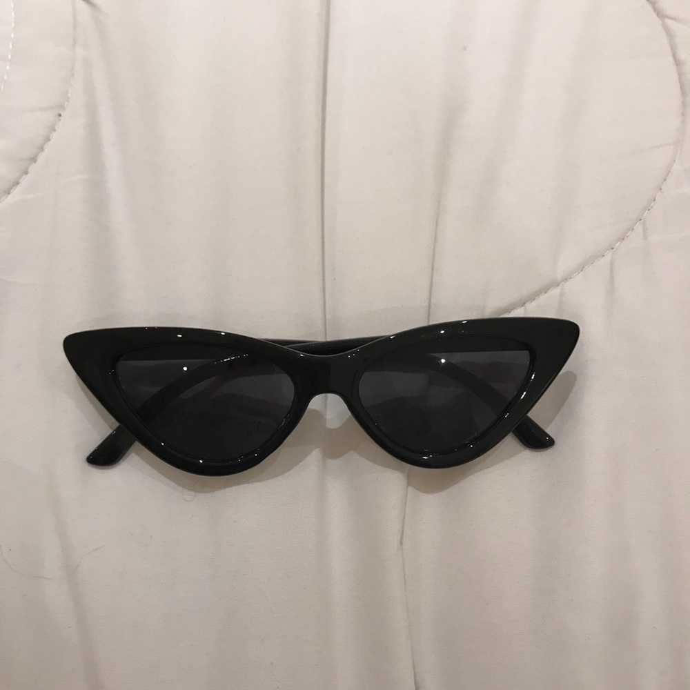 Black cat eye sunglasses